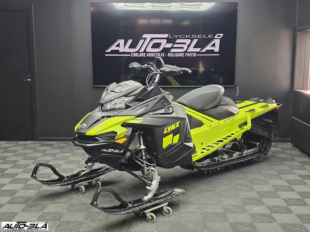 Lynx XTERRAIN STD 3700 600EFI