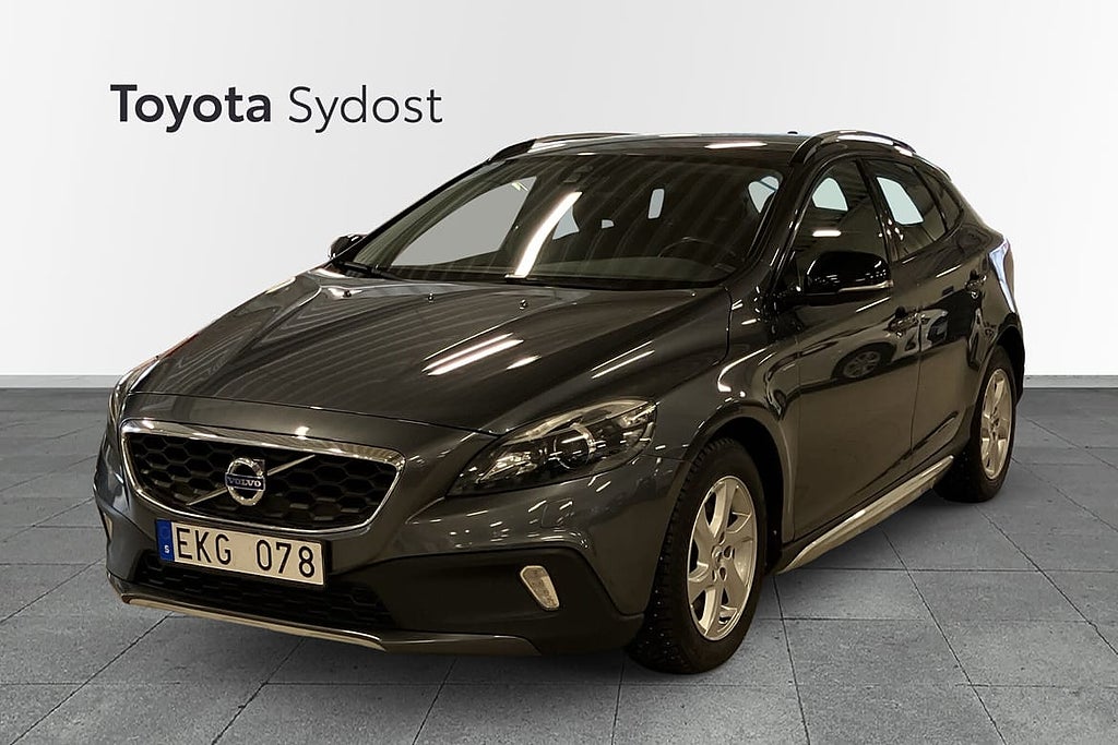 Volvo V40 Cross Country D2 Powershift Momentum 115hk, Dragkrok, Vhjul