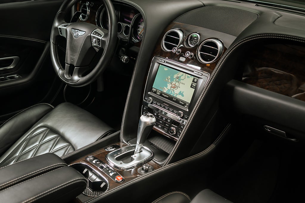 Gallery image 17 of 17