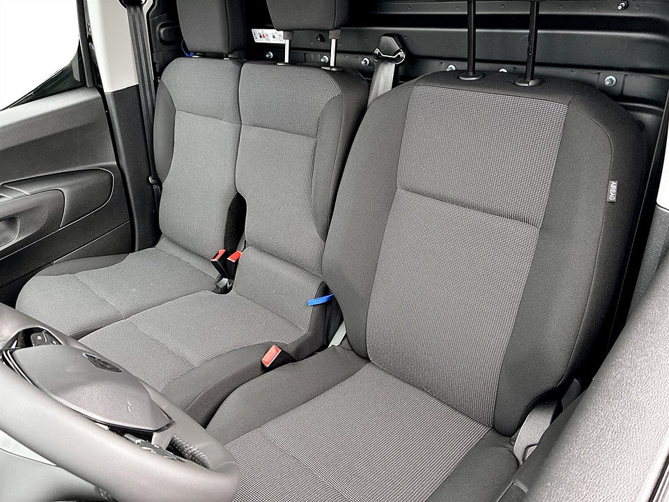 Bild på Peugeot Partner + 130hk Aut L2 - EDITION! SERVICE & V-HJUL INGÅR!