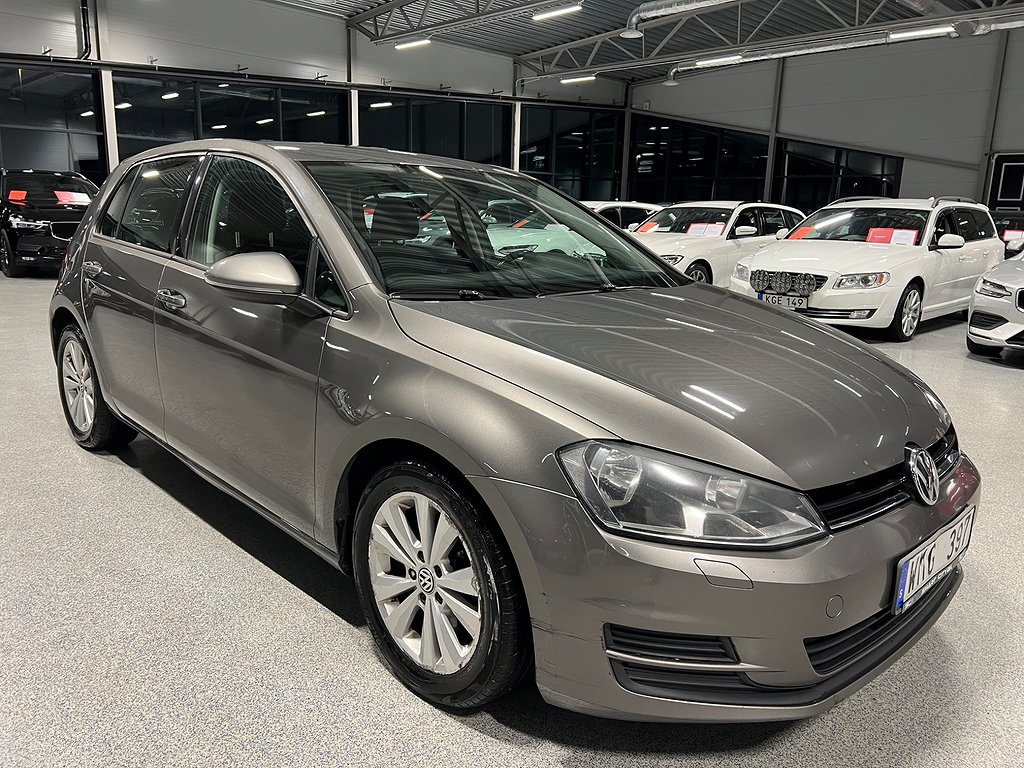 Volkswagen Golf 5-dörrar 1.6 TDI DPF BMT Masters KAMERA DRAG