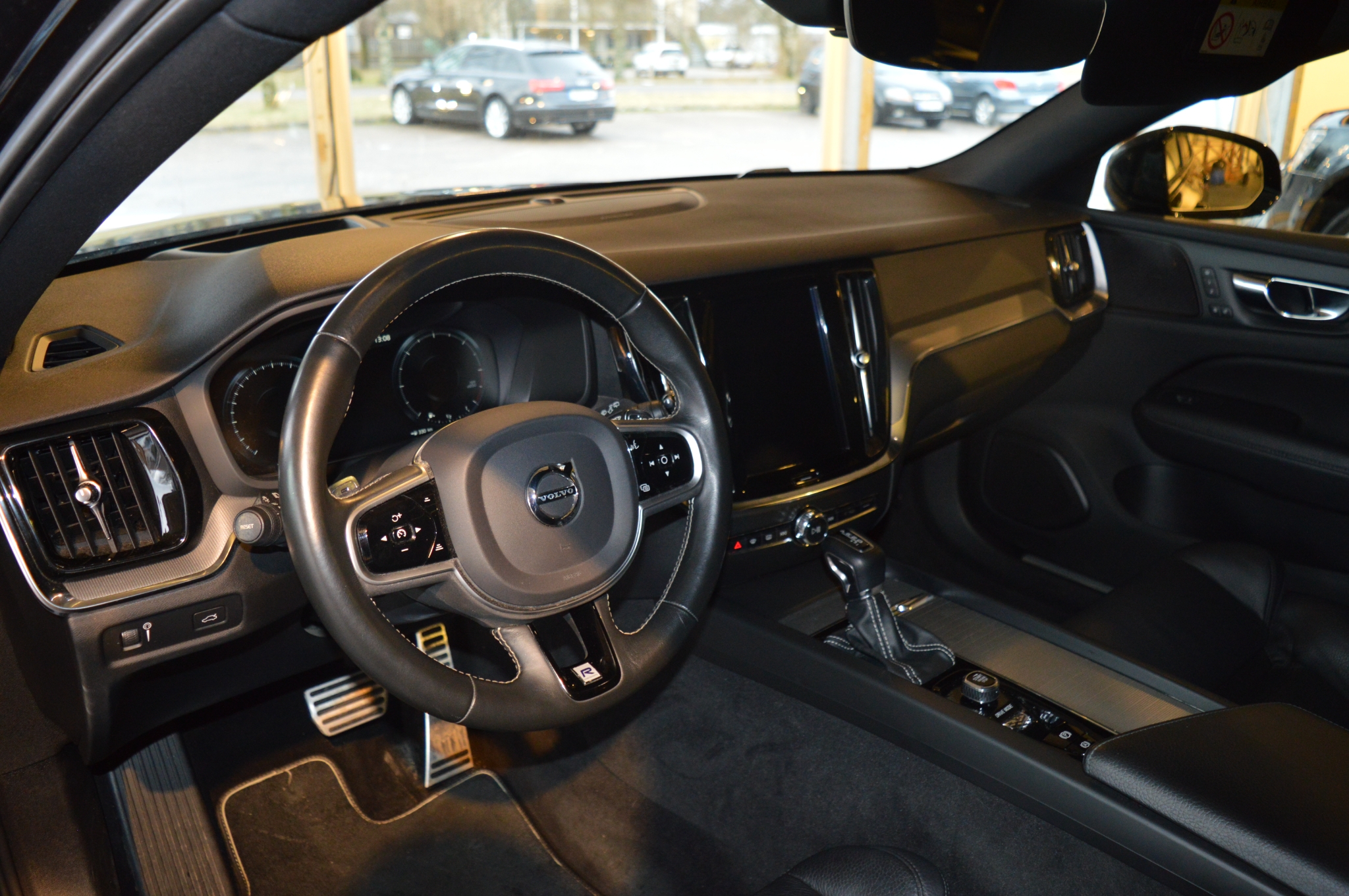 Volvo V60 2019, bild 6/35