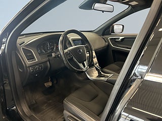 Volvo XC60 D4 AWD S&V-hjul/Drag/Värmare/BLIS/Rattvärme/Adaptiv – bild 7