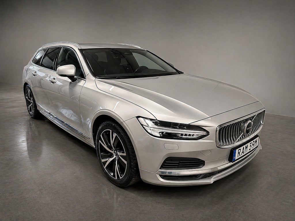 Volvo V90 Recharge T6 AWD Core / Drag /1 ägare/ 