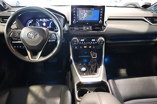 SUV Toyota RAV4 12 av 25