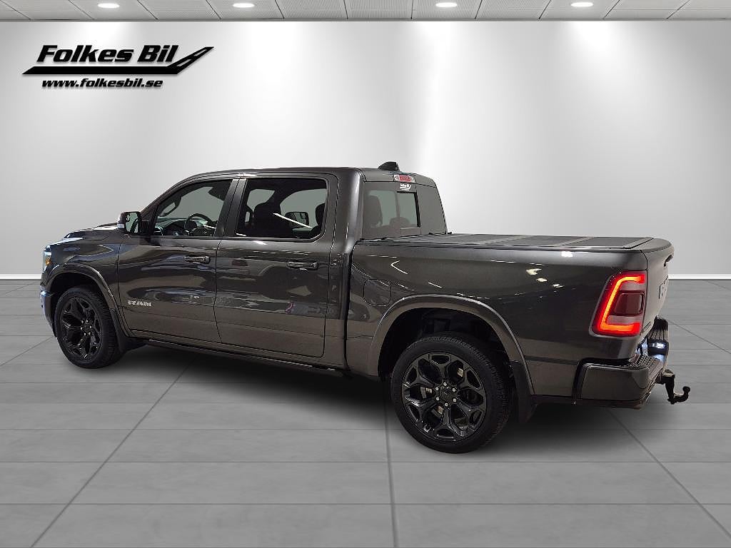 Dodge RAM 1500 Crew Cab Laramie Sport V8 HEMI Luftfj.