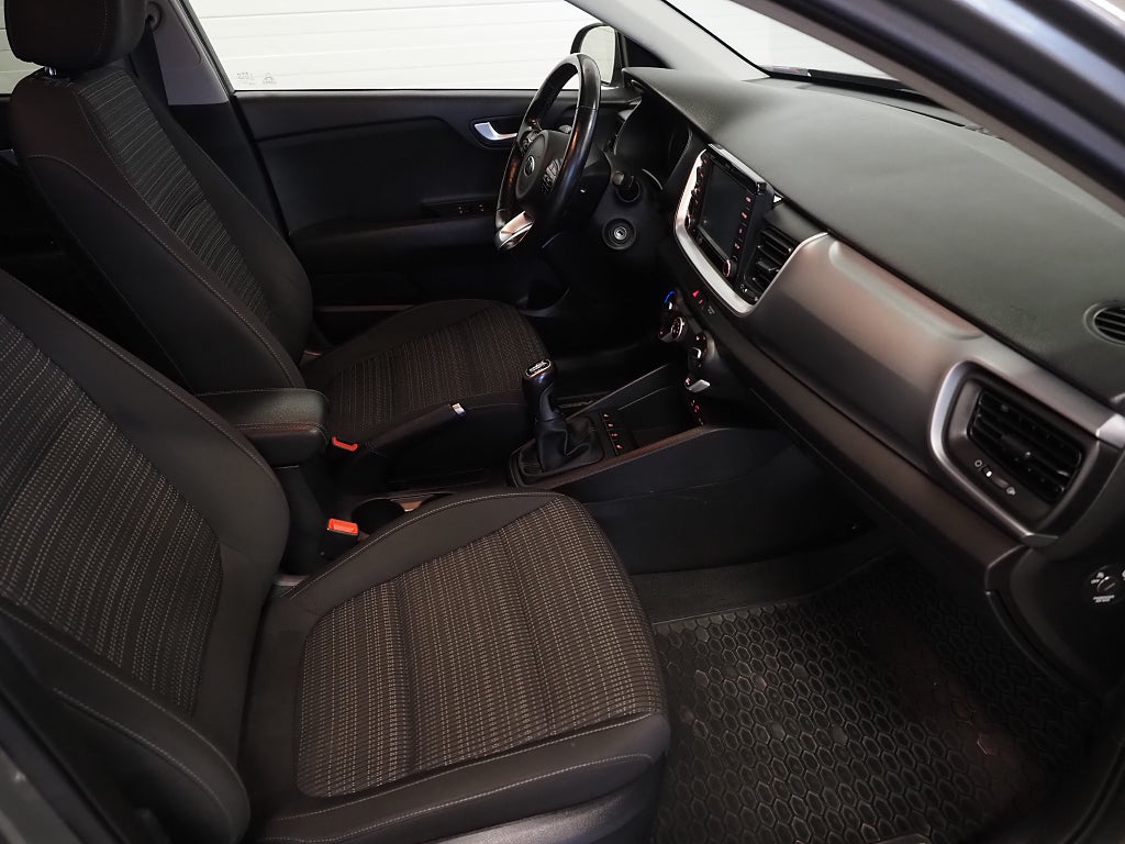 Kia Stonic 1.4 MPi 99hk Advance Backkamera Dragkrok 2018