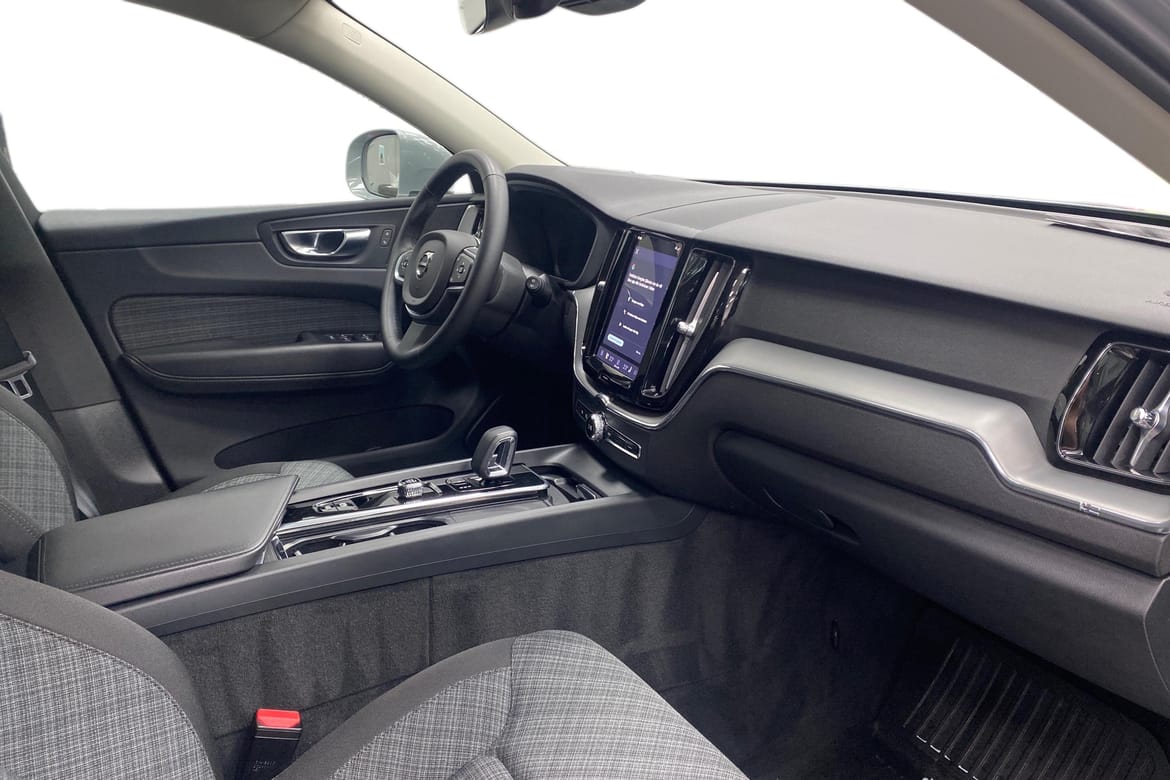 Volvo XC60 Core Edition 2024, bild 7/10