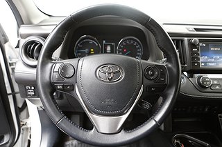 SUV Toyota RAV4 10 av 24