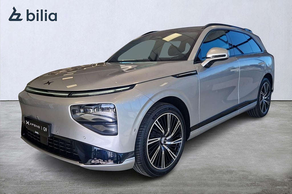 XPENG G9 AWD Performance, Luftfjädring, Pano, snabbladdning.