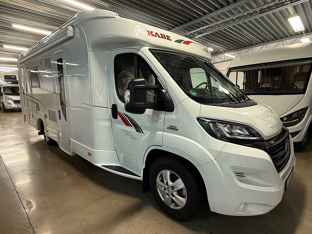Kabe 780 LT 3.0 177HK / Långbädd / Toa bak / 2446mil