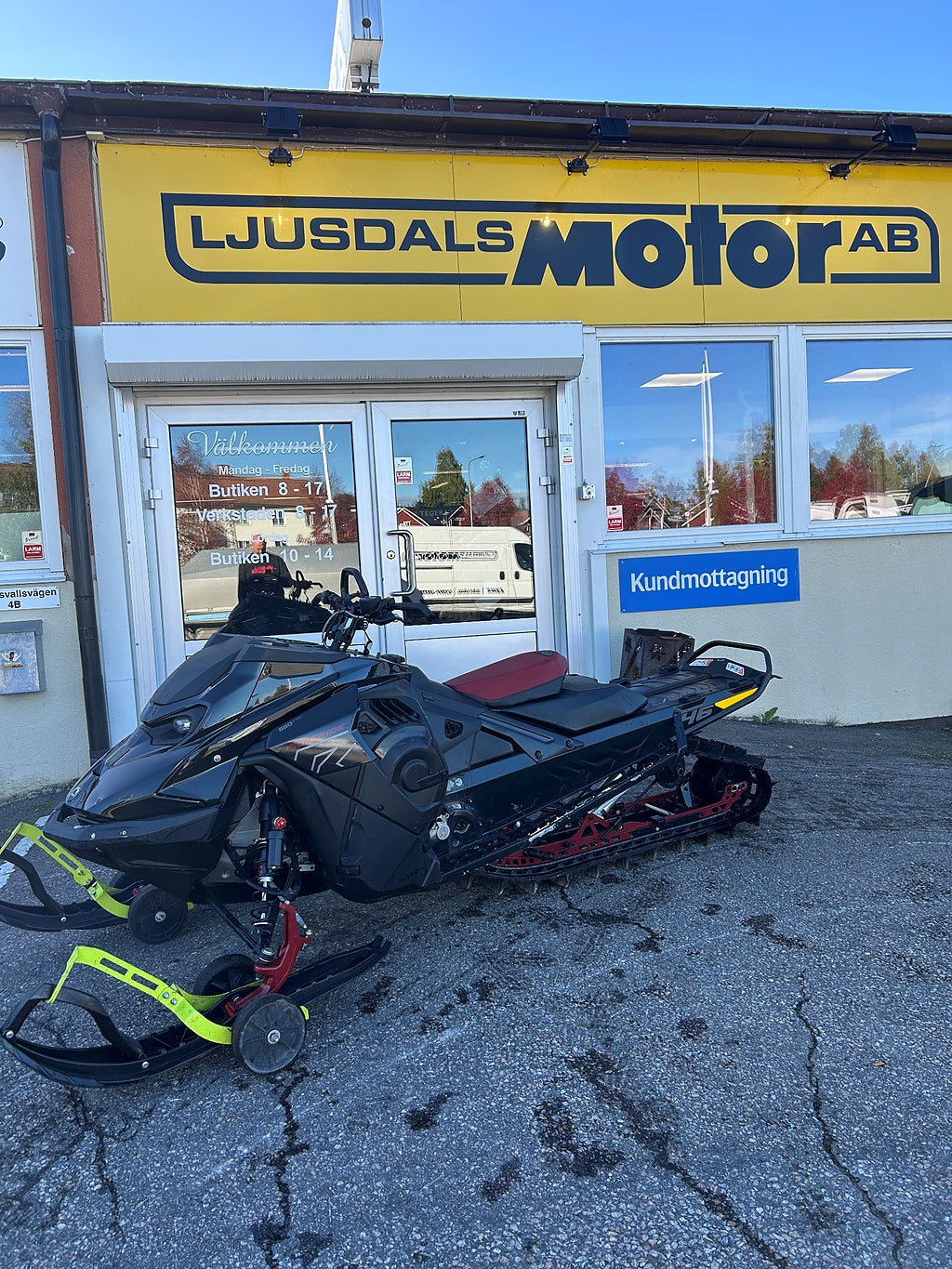 Ski-Doo Freeride 146" 850 E-tec