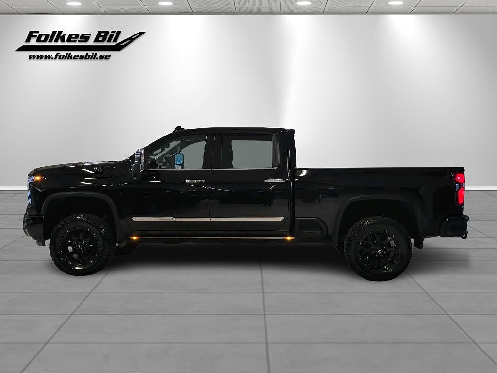 Chevrolet Silverado 2500 HD High Country Black Crew Cab 6.6 V8 Duramax 4WD
