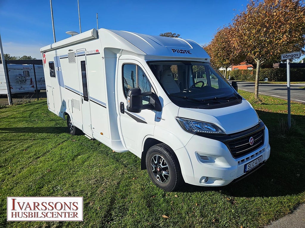 Pilote P 740 C Essentiel / Queensbed / Automat