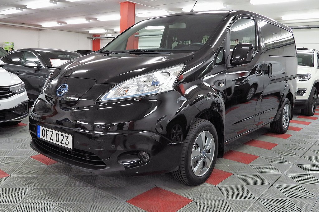 Nissan e-NV200 Combi 24 kWh Backkamera Nav 5-sits