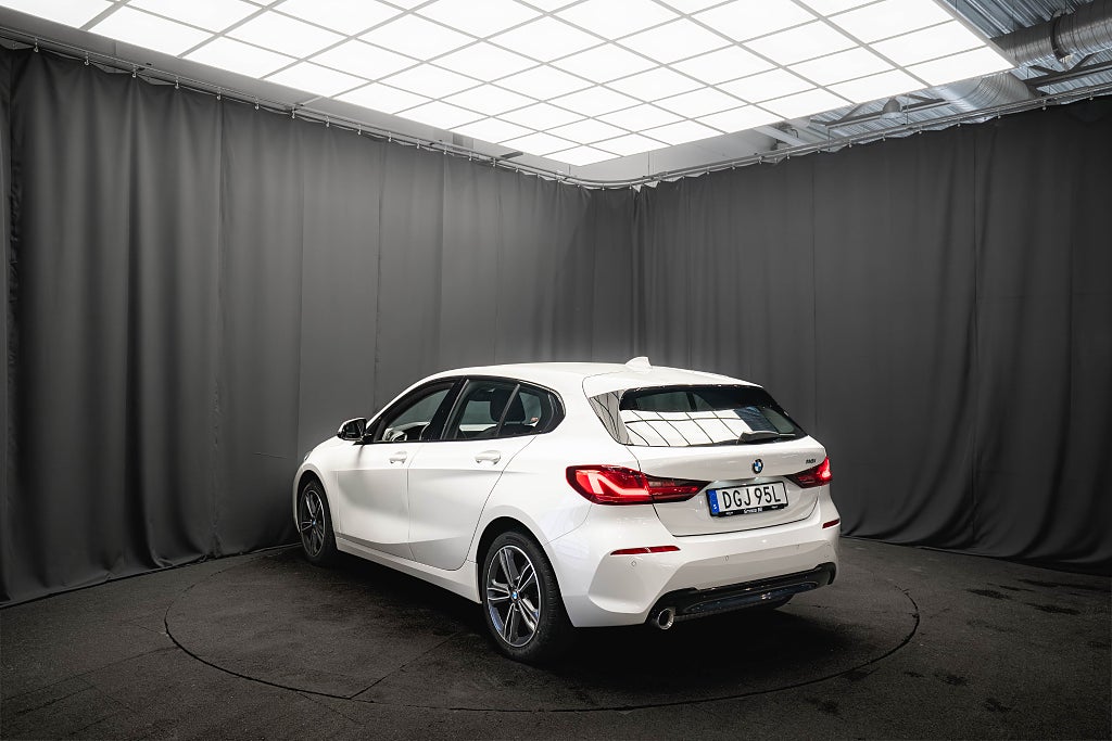 BMW 118I Sport Line SHADOW LINE SPORTSTOLAR