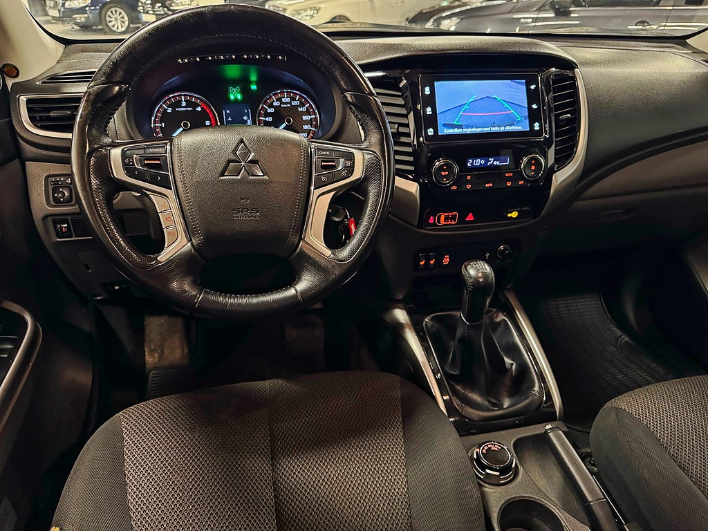 Mitsubishi L200 Club Cab 2,4 4WD 181Hk