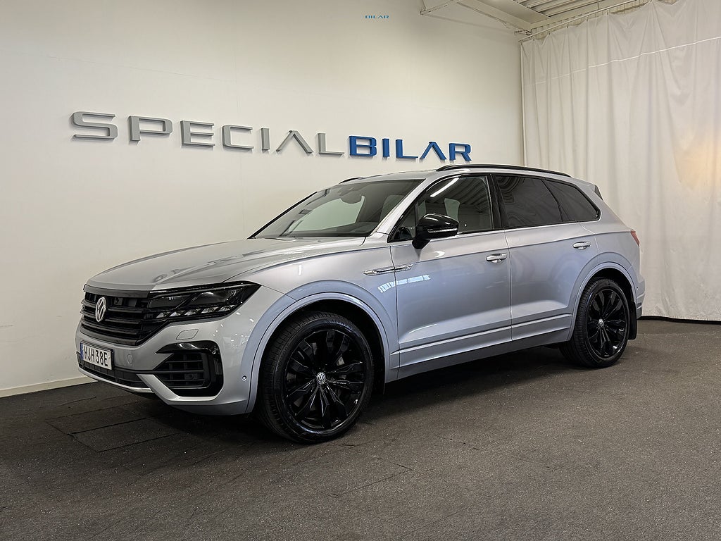 Volkswagen Touareg 4.0 V8 TDI R-Line Executive En ägare 421hk