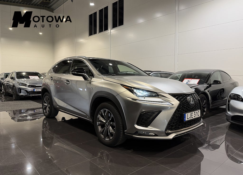 Lexus NX 300h AWD 2.5 AWD E-CVT F Sport Dragkrok Euro 6