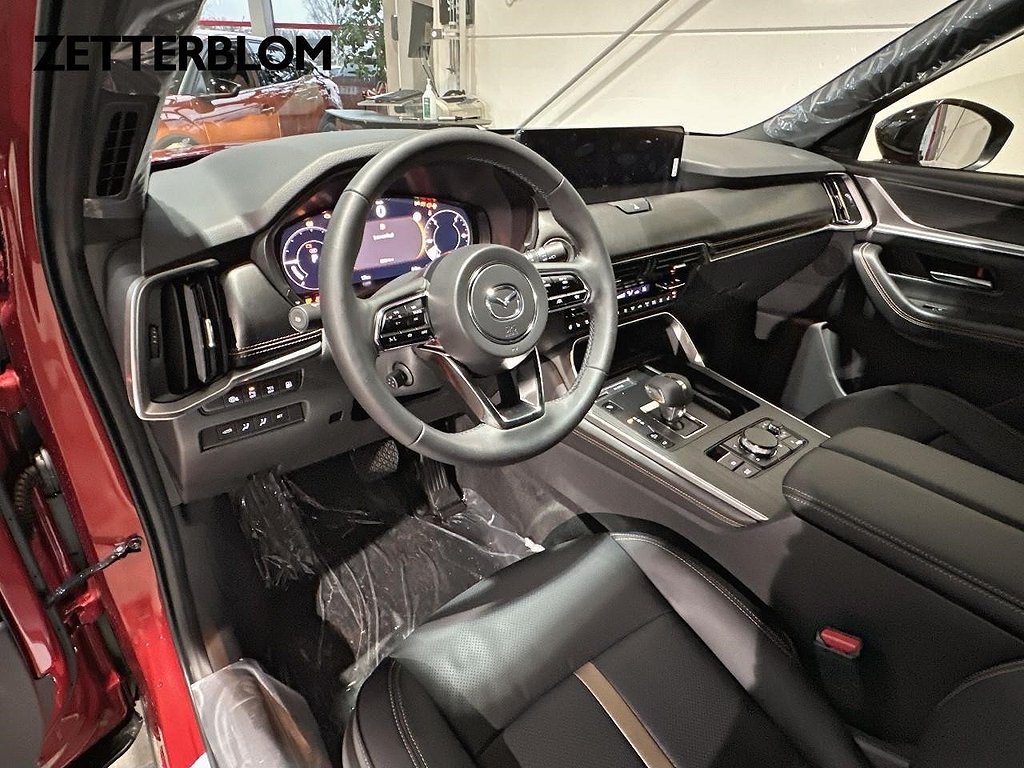 SUV Mazda CX-80 8 av 17