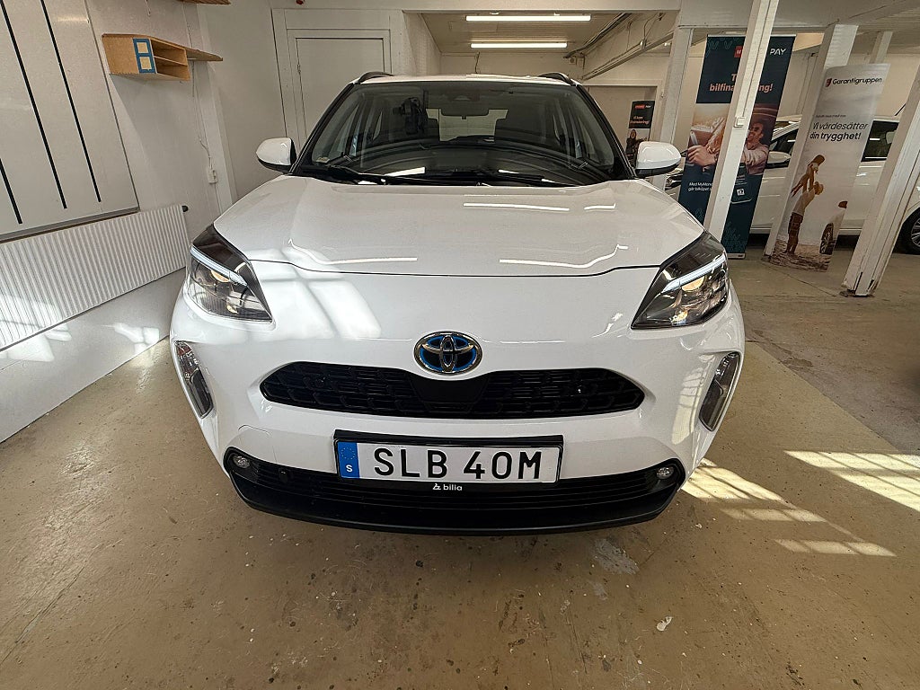 Toyota Yaris Cross Hybrid E-CVT ACTIVE AUT B-KAMERA CARPLAY V-HJUL MOMS