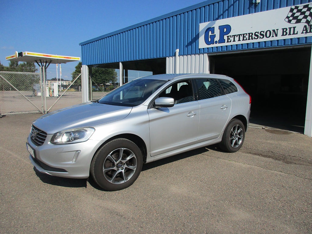 Volvo XC60 D4 AWD Geartronic Momentum, Ocean Race Euro 5