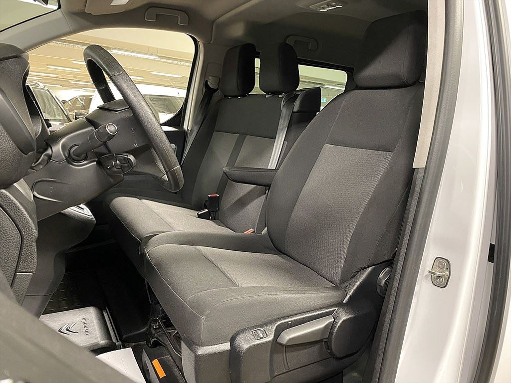 Bild på Citroën e-SpaceTourer 75kWh 136hk Aut - 9-SITS, B-KAMERA