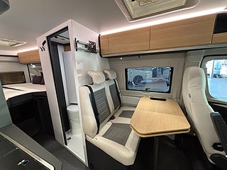 Husbil-halvintegrerad Adria TWIN SELECT 640 SLB 12 av 19
