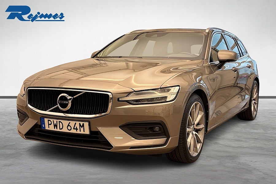 Volvo V60 T4 Momentum Advanced Edition