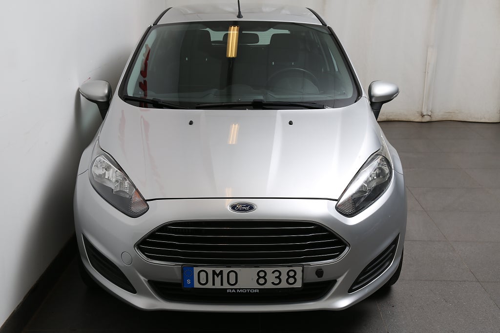 Ford Fiesta 1,6 TDCi ECOnetic Trend 5-dörrar Motorvärmare 2013