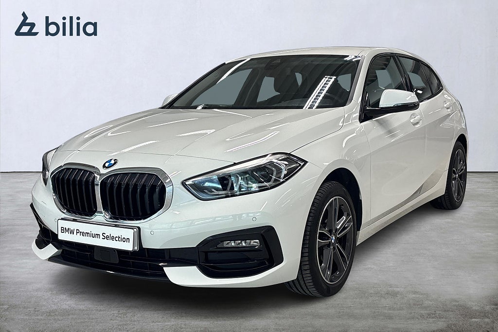 BMW 118I Sportline Aut | Aktiv farth. | PDC fram & bak | Navi