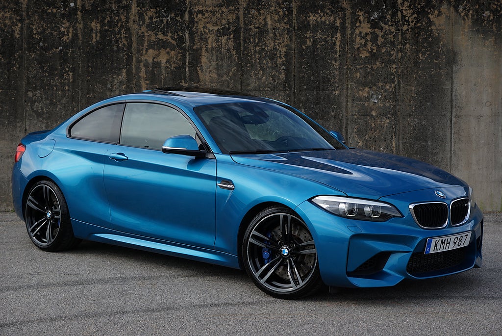 BMW M2 Manuell LCI 370hk|Låga Mil|1-Ägare|H&K|Lucka|SE SPEC|