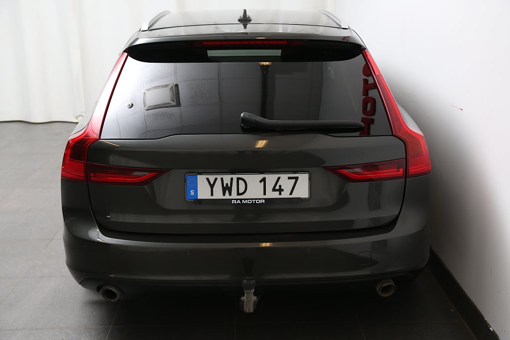 Volvo V90 T4 190hk Momentum SE Aut Head-up Kamera VOC Drag 2019