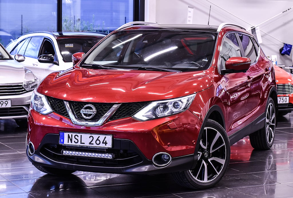 Nissan Qashqai 1.6 dCi DPF XTRONIC-CVT|Panoramatak|Kamera|SE UTR