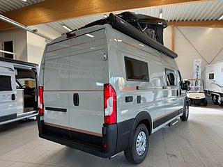 Husbil-halvintegrerad Robeta Kronos 180HK AUT Stor soffa bak! Långbädd & Popup-tak 29 av 29