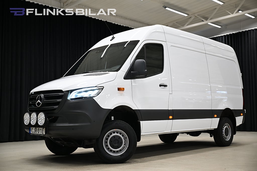 Mercedes-Benz Sprinter 319 CDI 4x4 190HK LED|Värmare|Leasebar
