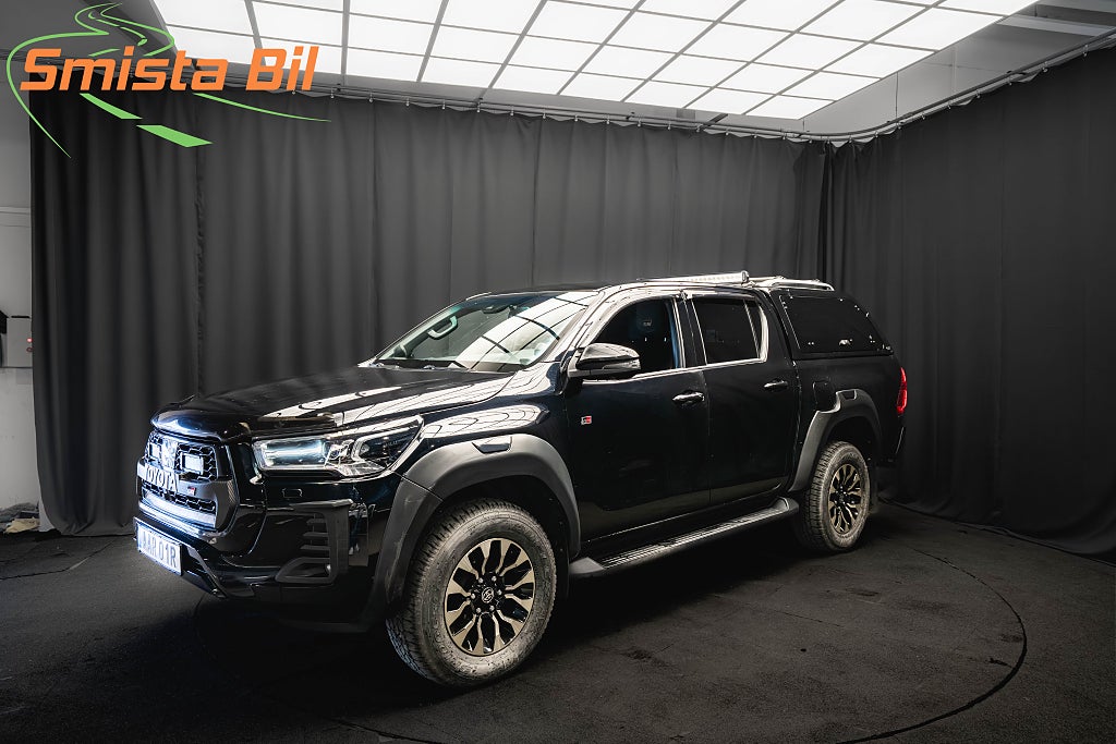 Toyota Hilux 4WD GR SPORT KÅPA D-VÄRMARE EXTRALJUS JBL 360 DIFF MOMS