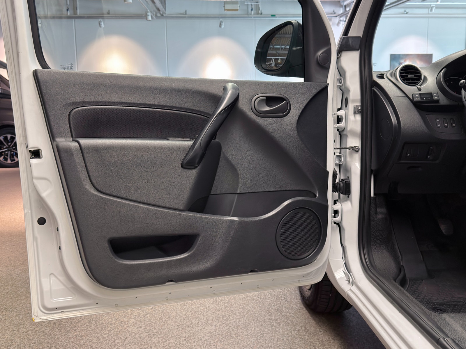 Renault Kangoo Express Maxi 1.5 dCi 95hk | Drag | Värmare 2021 - miniatyr 8