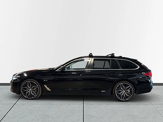BMW 530e xDrive Touring PLUG-IN Drag Värmare Kamera S&V-däck