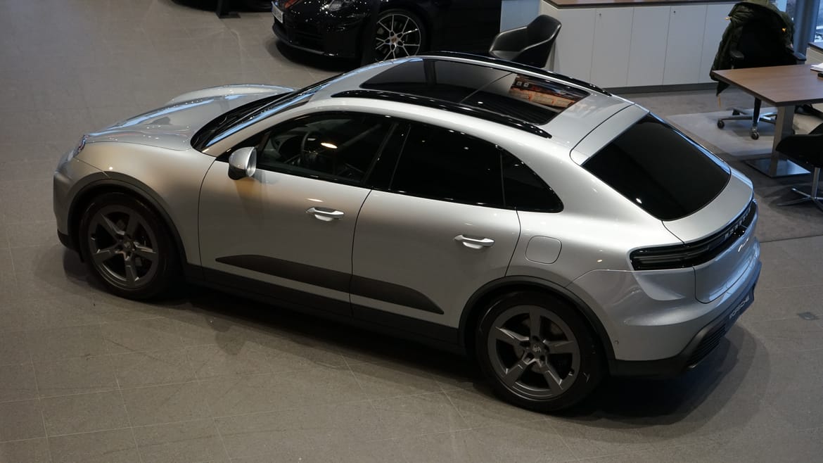 Porsche Macan 4 Electric 2025, bild 4/37
