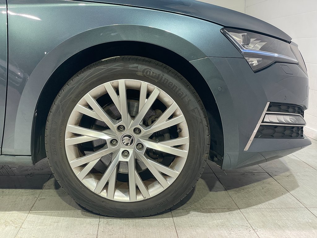 Skoda Superb iV Plug-in | Business | Style | Kamera | Läder 2022