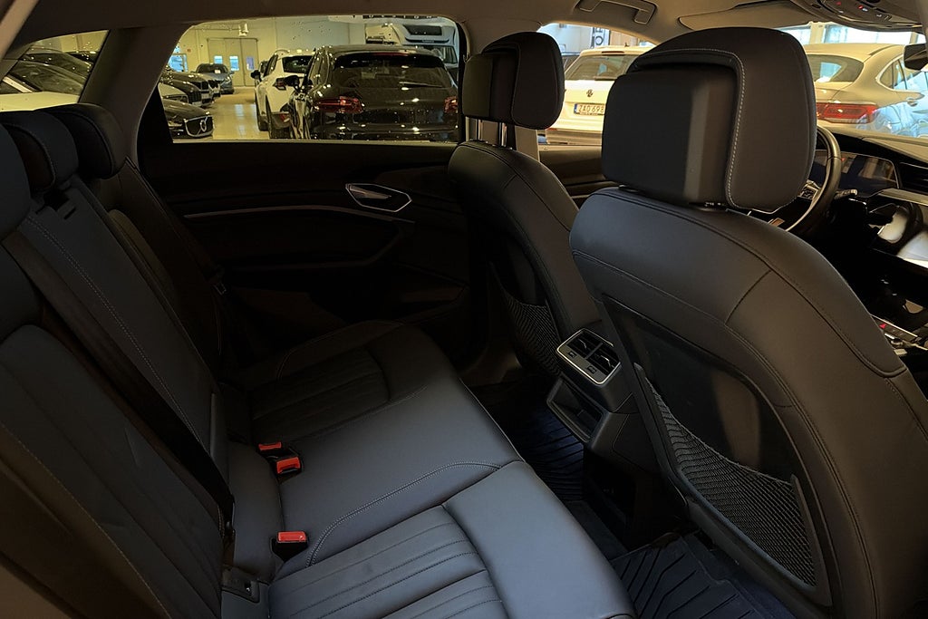 Audi Q8 e-tron 50 quattro Drag Kamera Moms  Navi P-värm Proline miniatyr 24