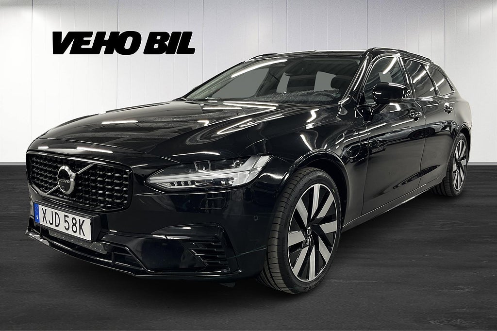 Volvo V90 Recharge T6 AWD Plus Dark B&W