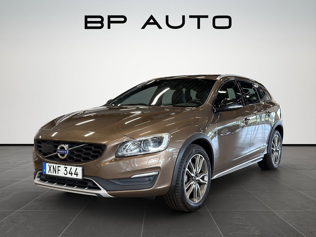 Volvo V60 Cross Country D4 AWD Geartronic Summum Drag Backkamera Rattvärme
