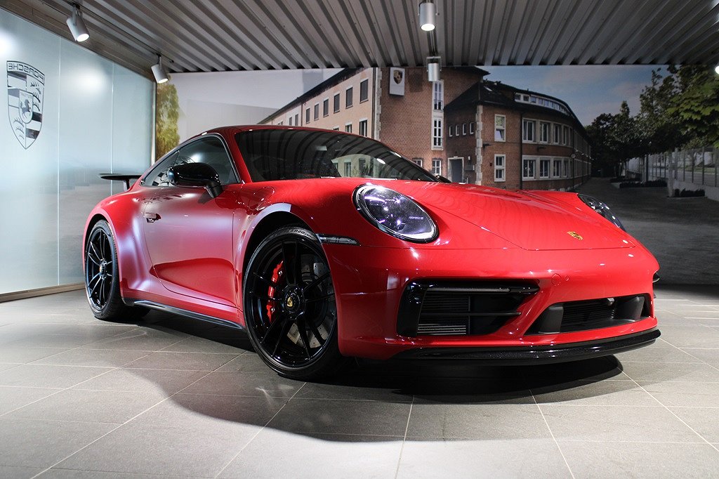 Porsche 911 Carrera 4 GTS [480HK]