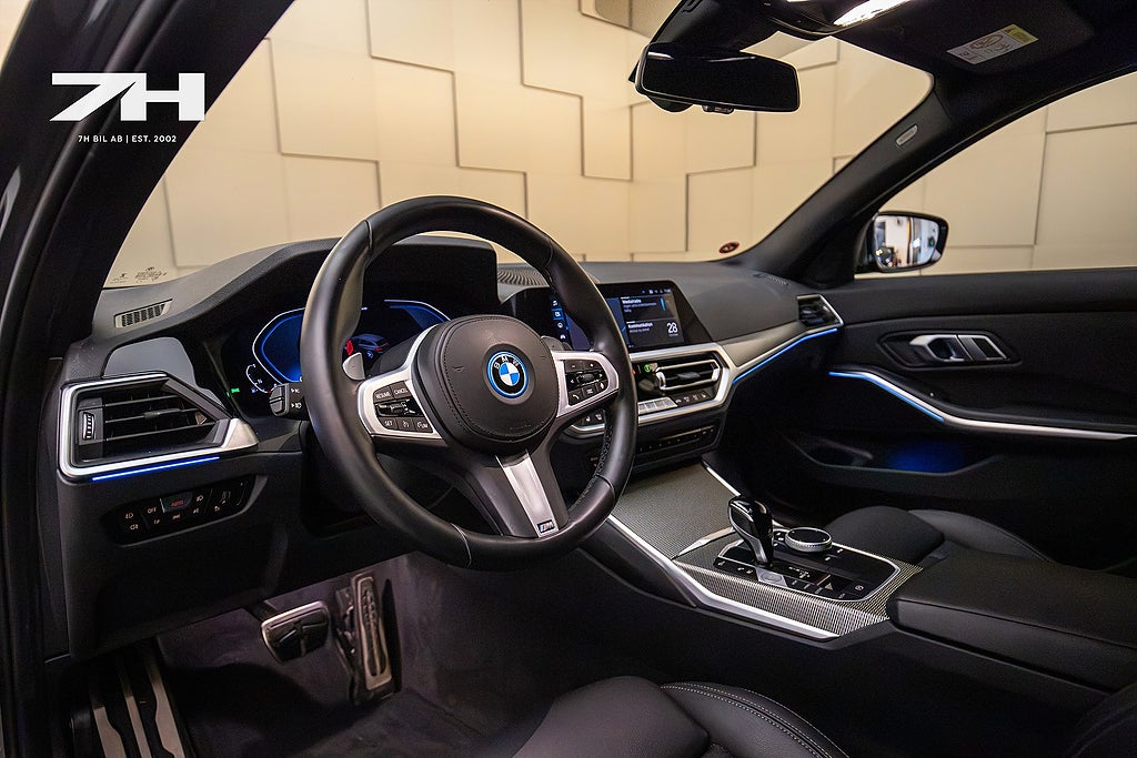 BMW 330e xDrive Touring M Sport / HiFi / Farthållare