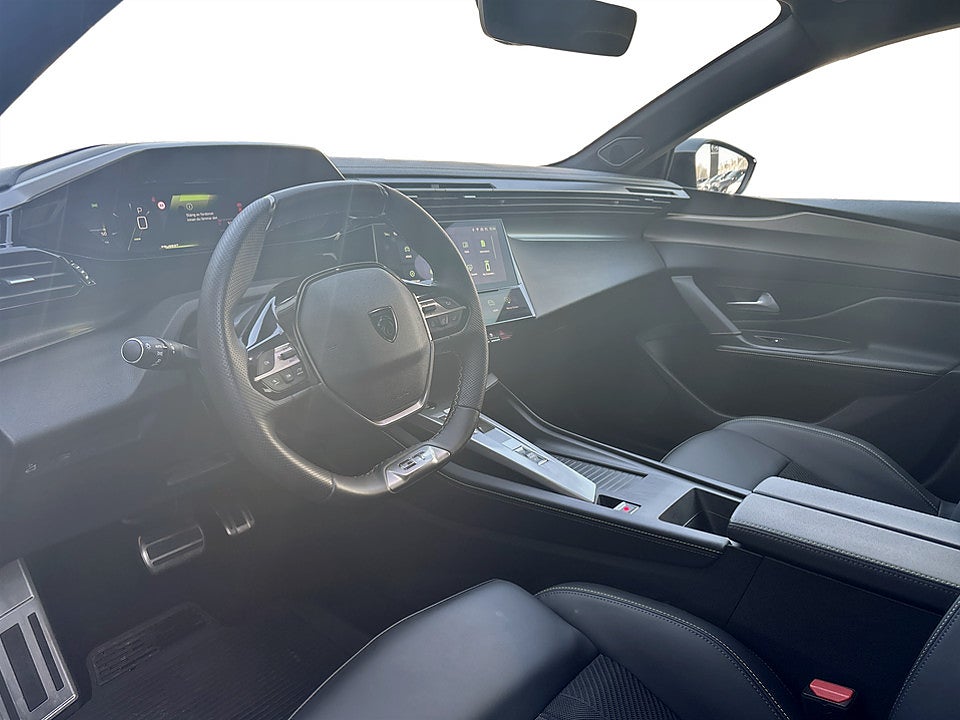 Bild på Peugeot 408 GT 1.2 PT 130hk Aut 360-KAMERA ALCANTARA