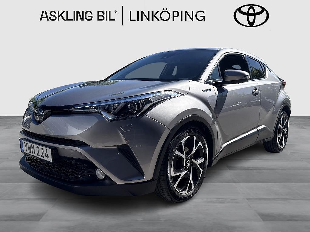 Toyota C-HR Hybrid 1.8 X-Edition skinn JBL