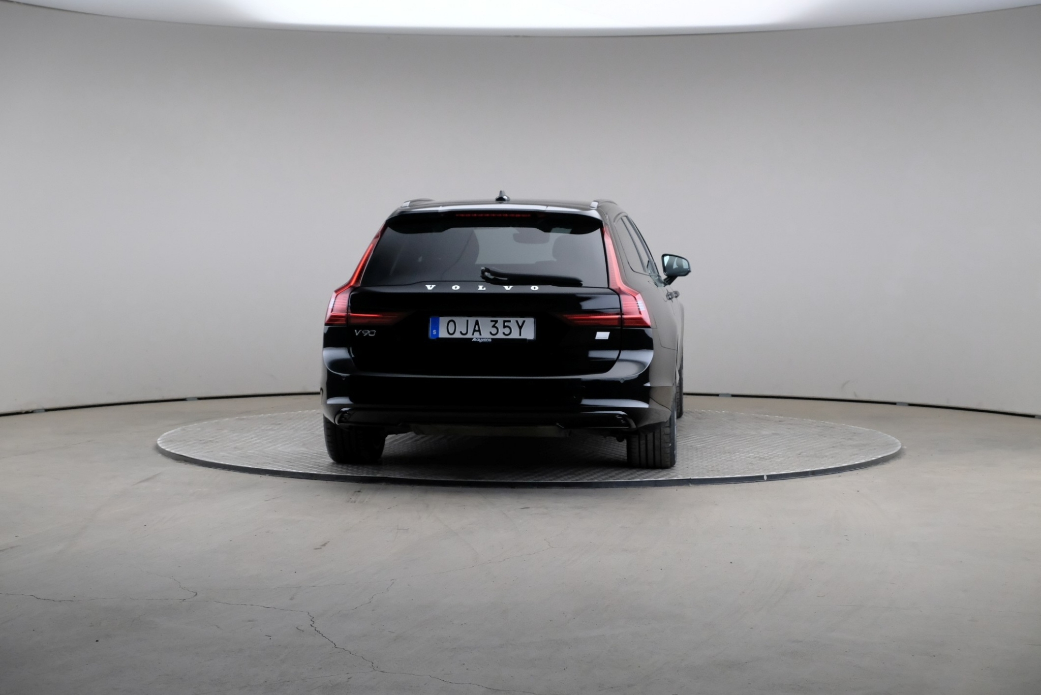 Volvo V90 2024, photo 2/10