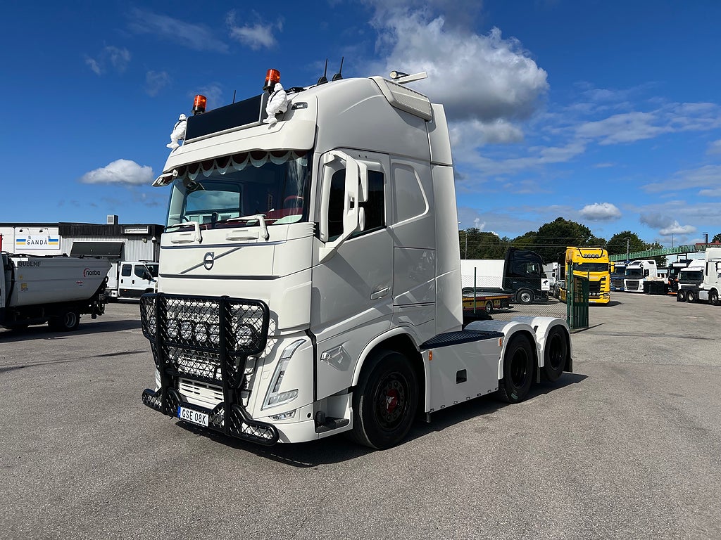 Volvo FH13 500 6x2 Dragbil med Hydraulik, Klädd hytt mm